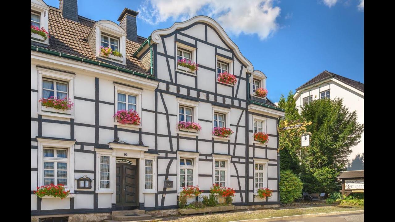 Hotel Zur Post Dabringhausen - Contactless Self Check-In Wermelskirchen Exterior photo